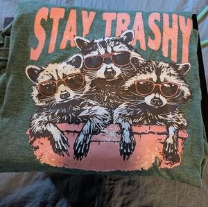 Stay Trashy Raccoon Graphic Tee Unisex size m